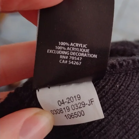 Calgary Flames Toque - Picture 3 of 3